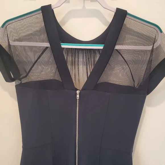 Maggy London Illusion Flounce Hem Dress Sz 4 - Picture 4 of 8